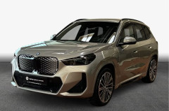 BMW iX1 xDrive30 M Sportpaket , 5-türig (Strom)