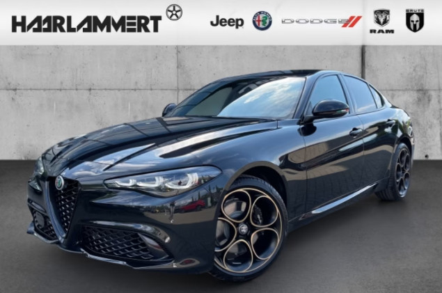 Alfa Romeo Giulia Intensa Q4 2.0 PDC+KAMERA+CARPLAY+LEDER