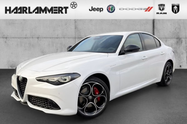 Alfa Romeo Giulia Veloce Q4 2.0 PDC+KAMERA+NAVI+CARPLAY+SHZ