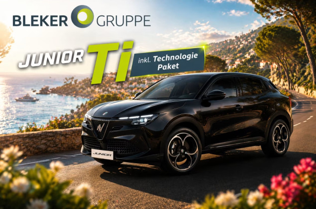 Alfa Romeo Junior Ibrida Ti + Technologie-Paket & 18 Felge SOFORT VERFÜGBAR