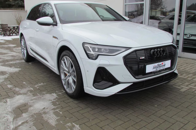 Audi e-tron 55 quattro 300 kW S line sofort verfügbar