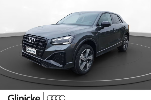Audi Q2 35 TFSI S line AHK Matrix LM 18 Navi PDC+RFK