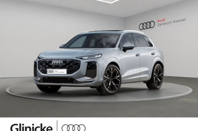 Audi Q3 SUV e-hybrid S line Matrix LED Pano HuD B&O