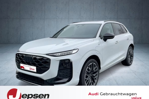 Audi Q3 SUV e-hybrid S tr. S line AHK PANO LED ACC Cam