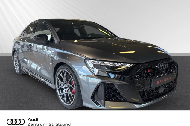 Audi RS3 Limousine 294 kW S tronic Sonderkonditionen*