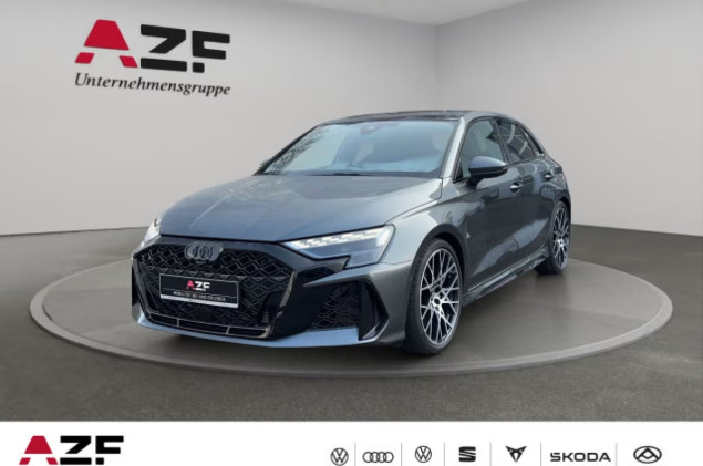 Audi RS3 Sportback S tronic+PANO+SONOS+280km/h