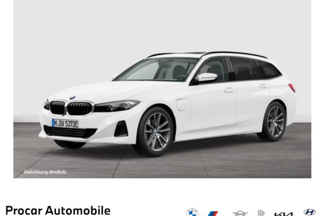 BMW 330 330e xDrive HUD PANO AHK RFK NAVI LED PDC V+H