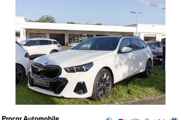 BMW 520 520d M Sport HUD PANO ACC AHK 360°KAM RFK NAVI