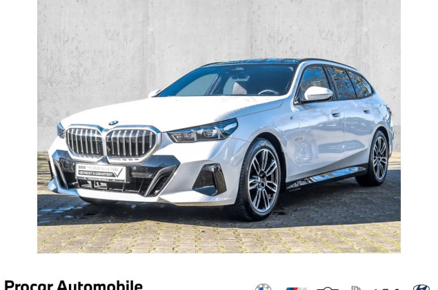 BMW 520 520d xDrive Touring M Sport AHK Pano DA+ PA Prof.