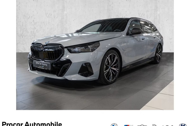 BMW 530 530e xDrive M Sport PANO AHK AP Prof. PA Prof. DAB