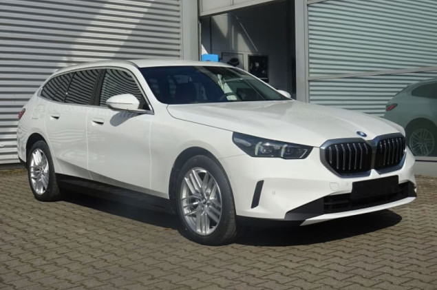 BMW 530 e Touring ++ Aktion ab Lager ++