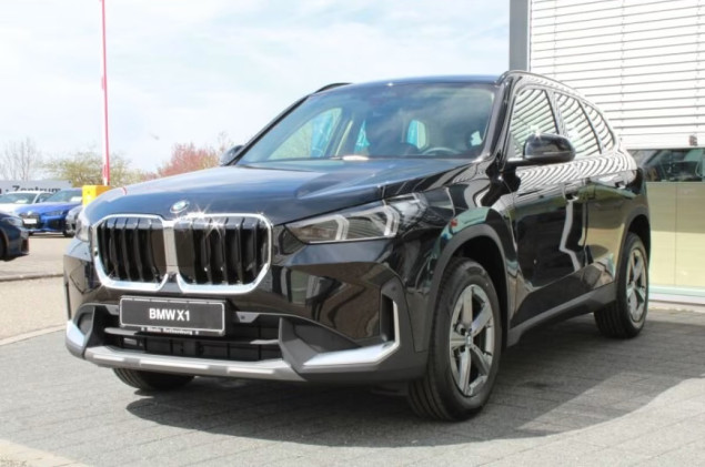 BMW X1 sDrive18i  sofort verfügbar  mit Innovationspaket