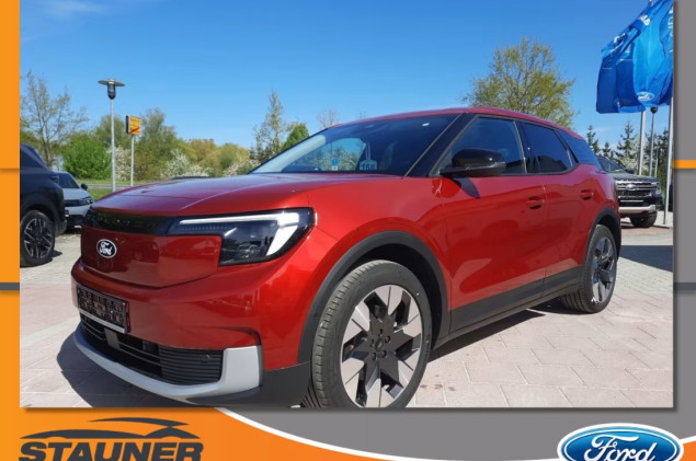Ford Explorer RWD Premium 52 KWH ACC 20 Zoll Räder
