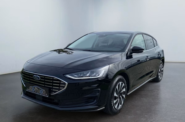 Ford Focus mit Fahrerassistenz und Easy-Paket,Panorama Dach