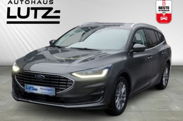 Ford Focus Turnier Titanium Hybrid *SONDERPREIS/4,99% Finanzierung/sofort verfügbar
