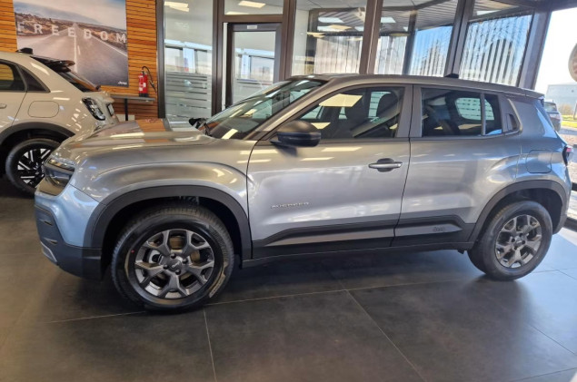 Jeep Avenger 54 kWh 115 kW Longitude