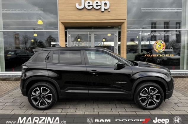 Jeep Avenger Summit Automatik Infotaiment JBL ACC TOP