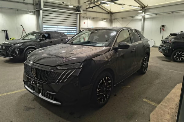 Peugeot 3008 1.2 Allure Navi,Rückfahrkamera