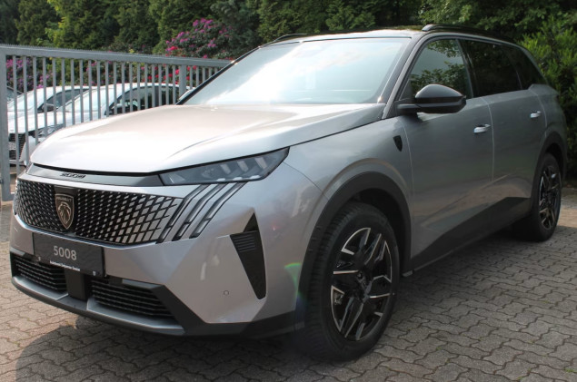 Peugeot 5008 GT Hybrid 145 e-DSC