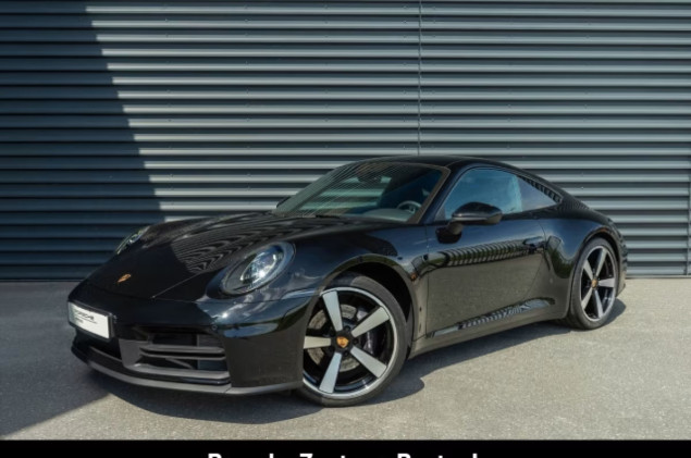 Porsche 992 911 Carrera