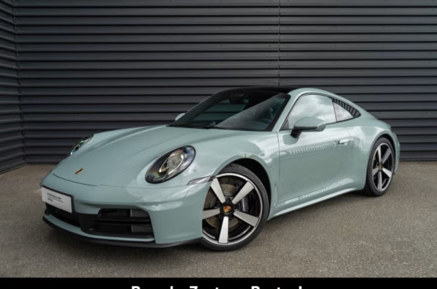 Porsche 992 911 Carrera