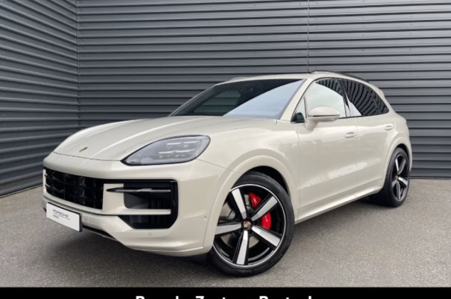 Porsche Cayenne S · 474 PS · cashmerebeigemetallic