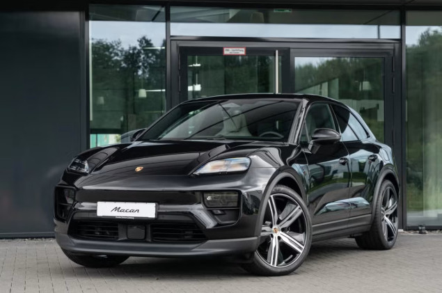 Porsche Macan 4