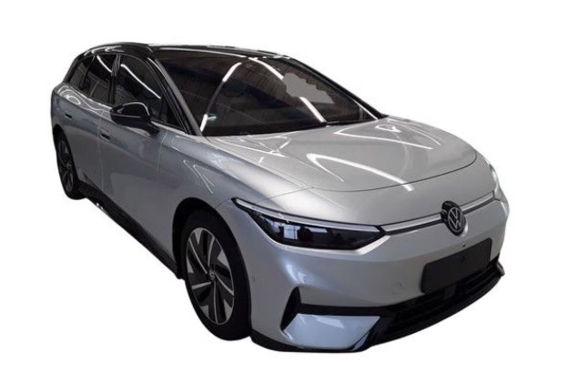 Volkswagen ID.7 Tourer Pro 210kW - HUD AHK Area View Navi IQ.Drive Wärmepumpe Massage SHZ LM Park Assist