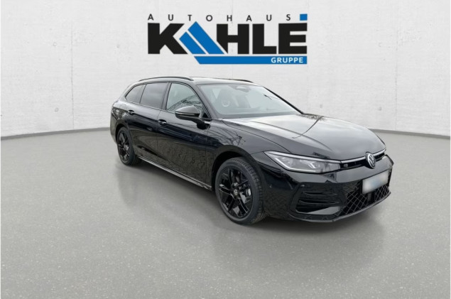 Volkswagen Passat R-Line 2.0 l TDI DSG SOFORT VERFÜGBAR! CarPlay Black Matrix IQ.Drive AHK Winter Räder