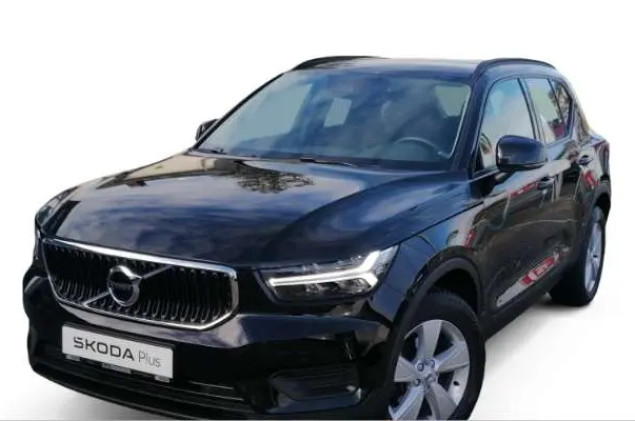 Volvo XC40 Momentum Core 2WD T2